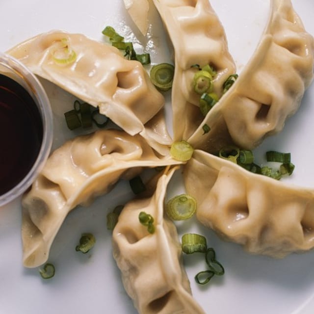 Chicken Gyoza 8 Pieces.